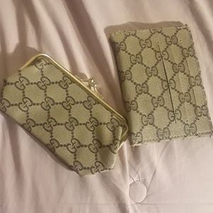 Vintage Gucci kisslock coin bag and wallet